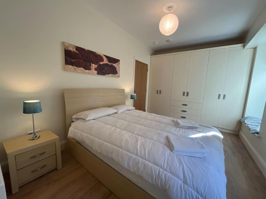City Beach Gem 5 Adult Spaces Plus Child Dublin Bagian luar foto