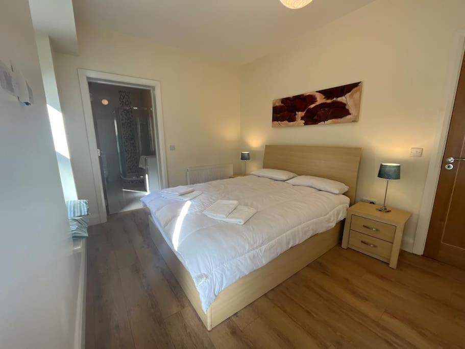 City Beach Gem 5 Adult Spaces Plus Child Dublin Bagian luar foto